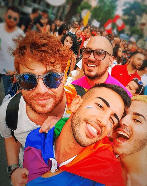 bacheca gay lecce|Lecce